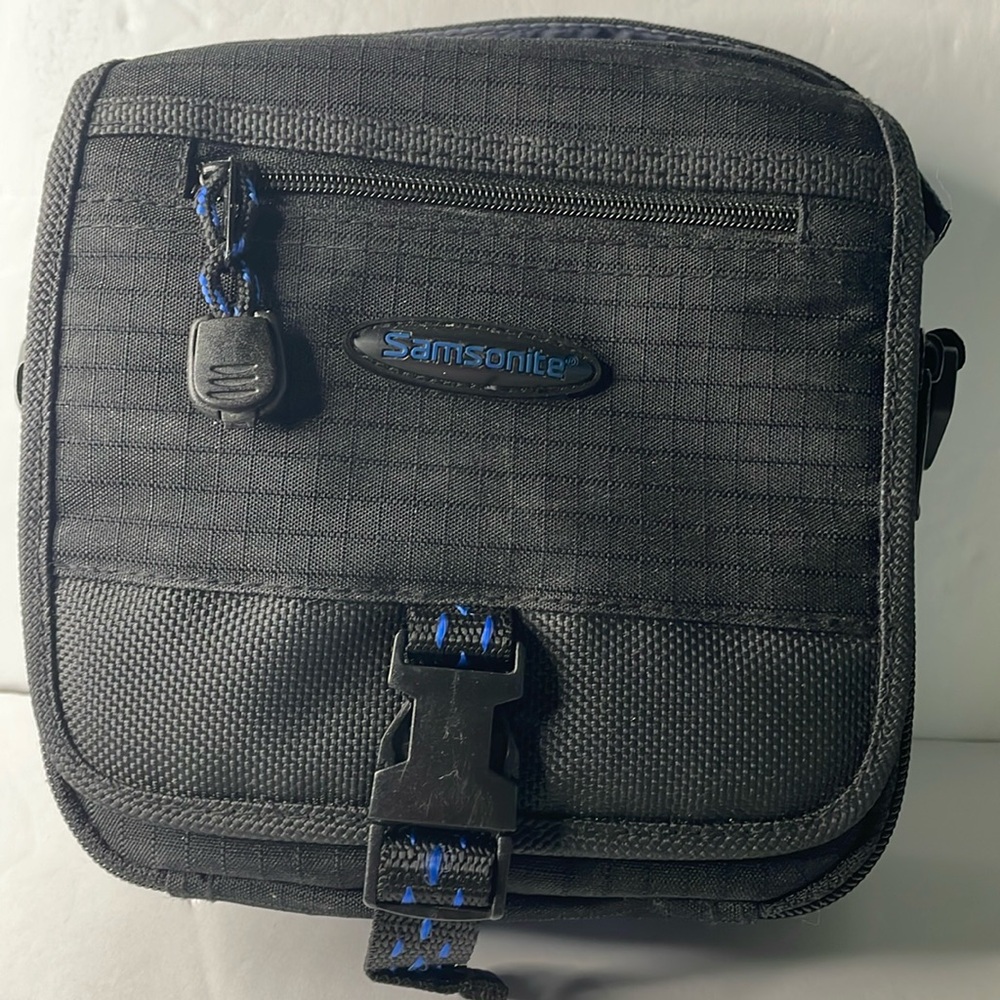Samsonite Small Black Photo Camera Bag Ultra Protective w/Canvas Strap 807BK